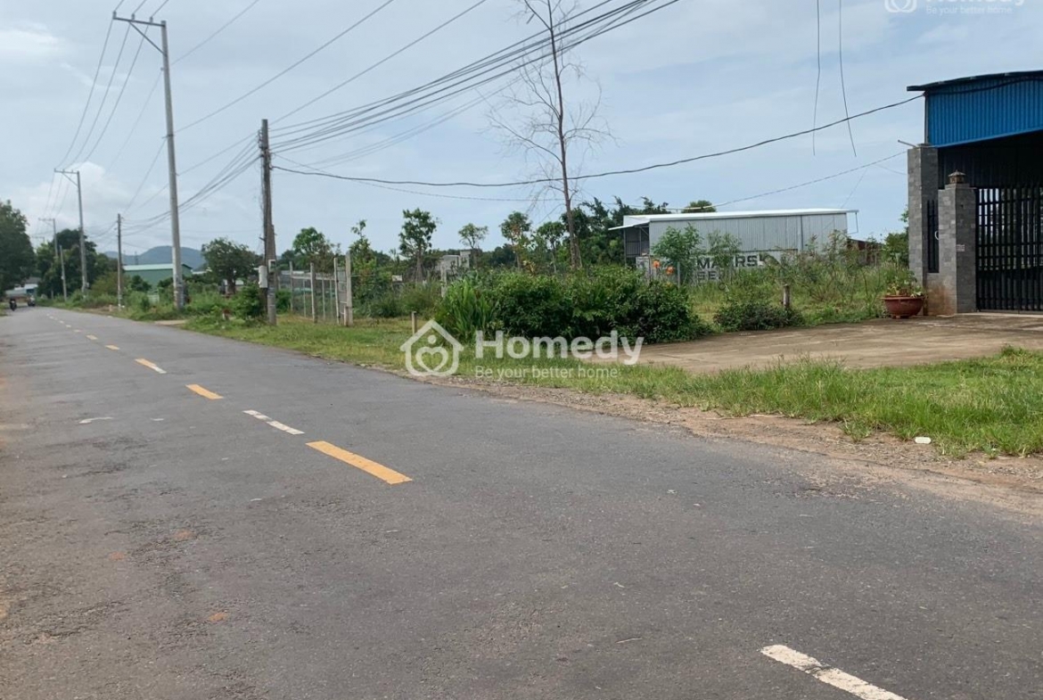 LÔ ĐẤT 2  MĂT TIỀN NGAY CHỢ ĐỒNG XOÀI  800m2 CÓ THỔ CƯ , BÁN RẺ  450 TRIÊU